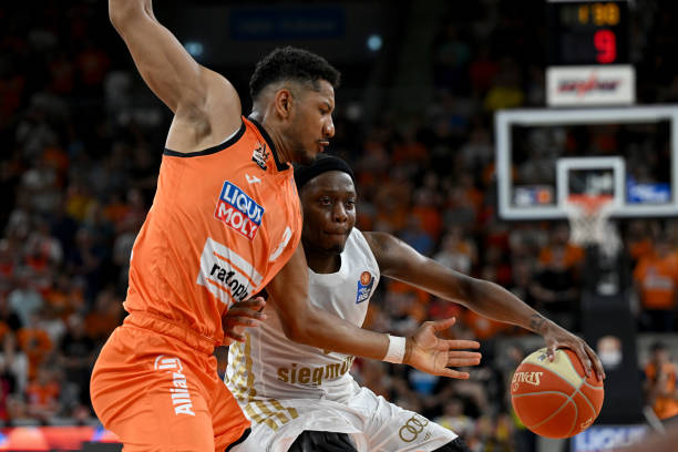 更是对战术 更是对战术