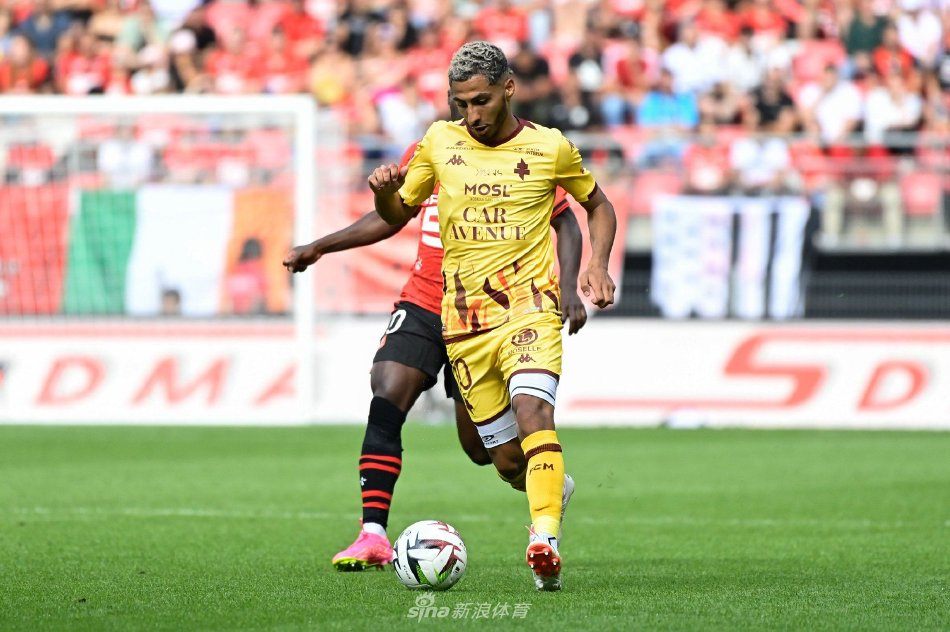 运动员必须 运动员必须